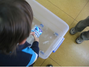 llenando la caja grande