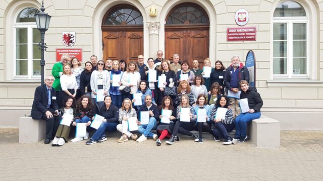 docentes en el KPEC